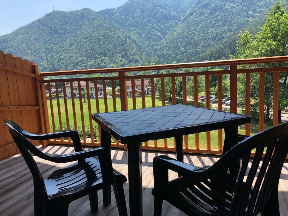 Alpieve Albergo Pieve Pieve Di Ledro Kültér fotó