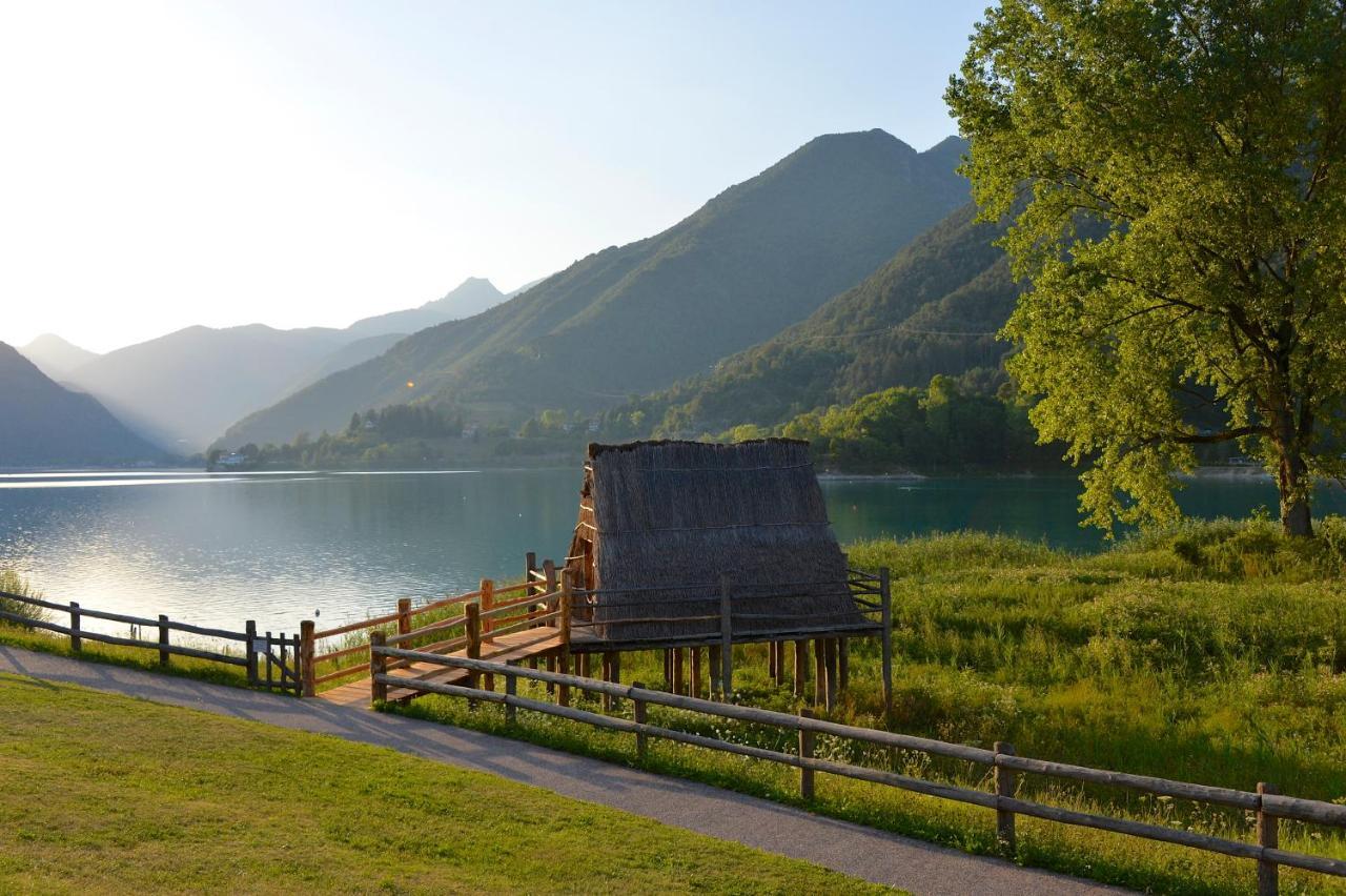 Alpieve Albergo Pieve Pieve Di Ledro Kültér fotó